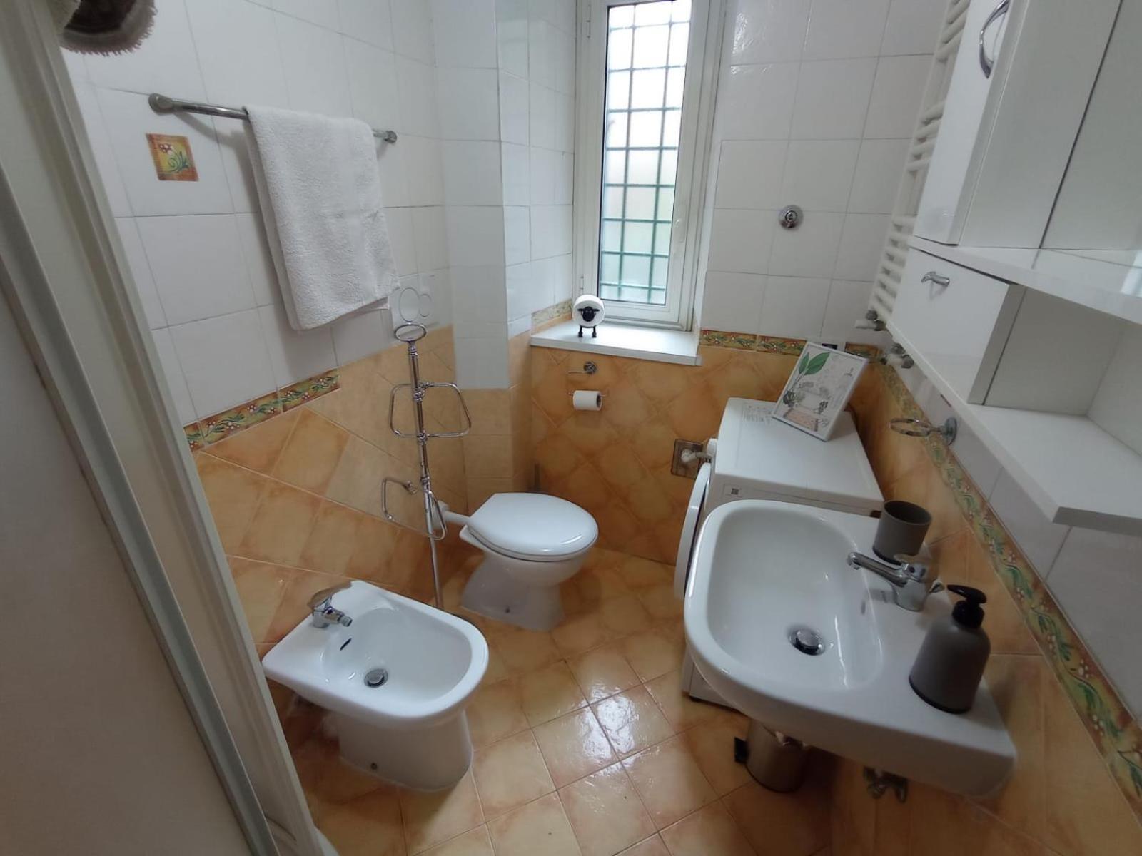 Casa Di Roberto - Metro E Servizi A Due Passi! Apartment